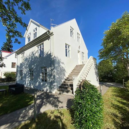 Akureyri Central House Exterior photo