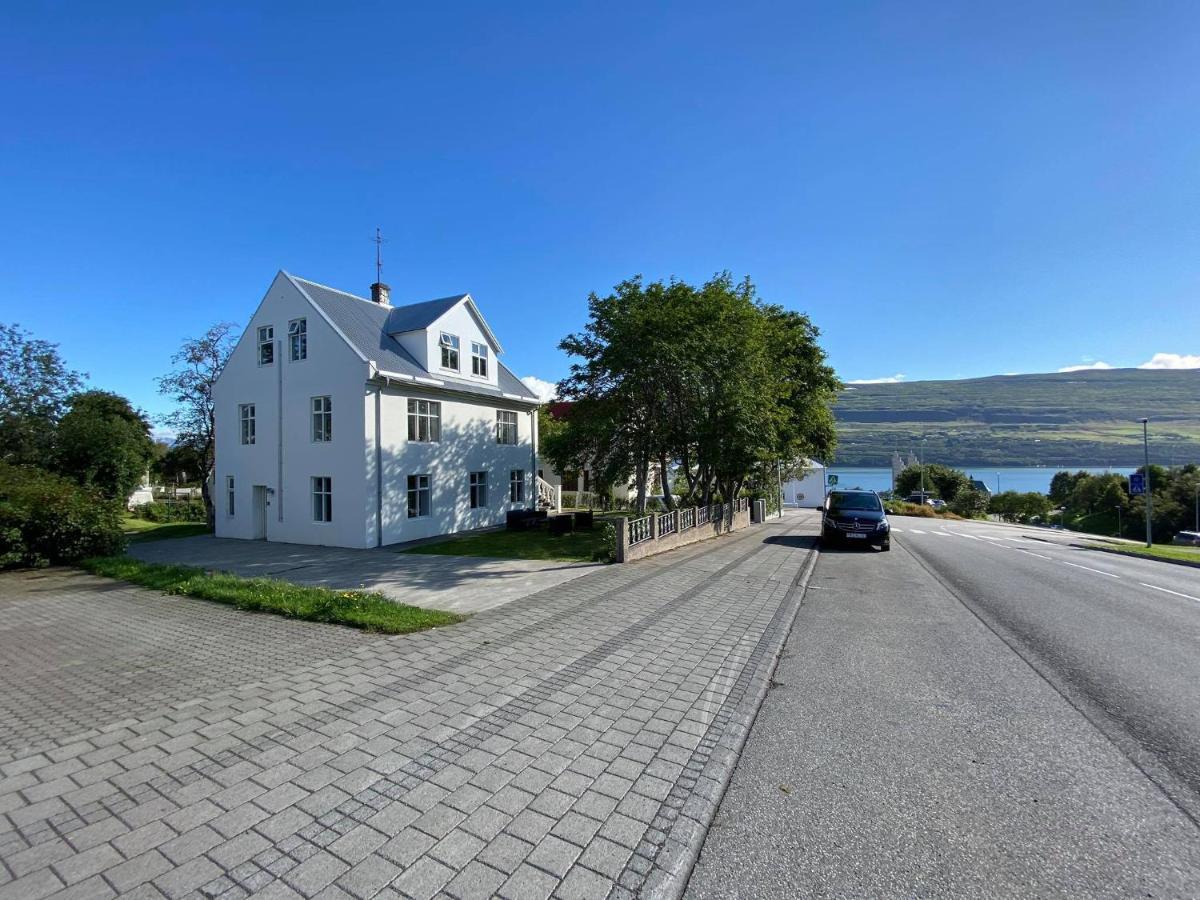 Akureyri Central House Exterior photo