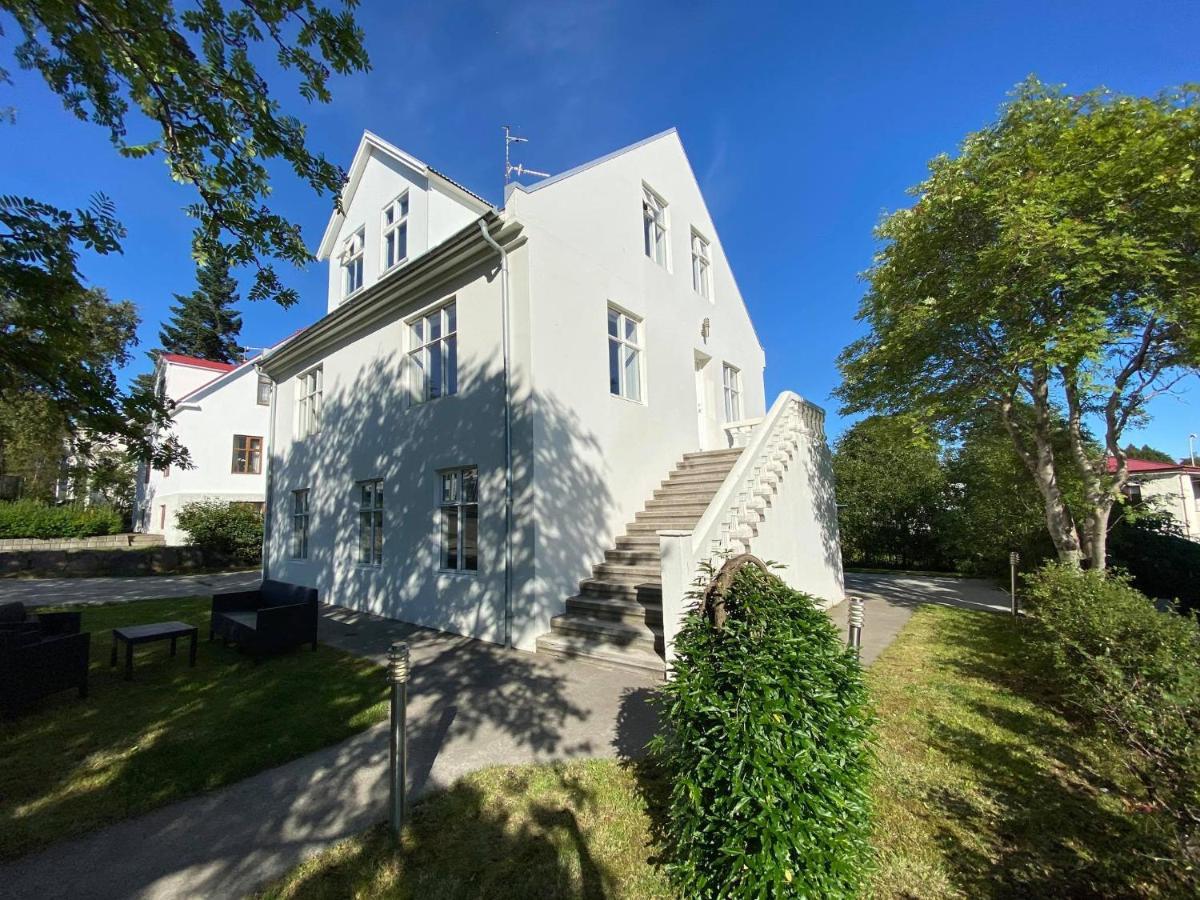 Akureyri Central House Exterior photo
